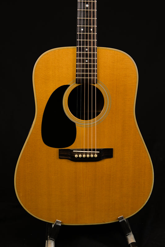 Martin 2005 Standard Series D-28L Left-Handed Acoustic Guitar (Pre-Owned)