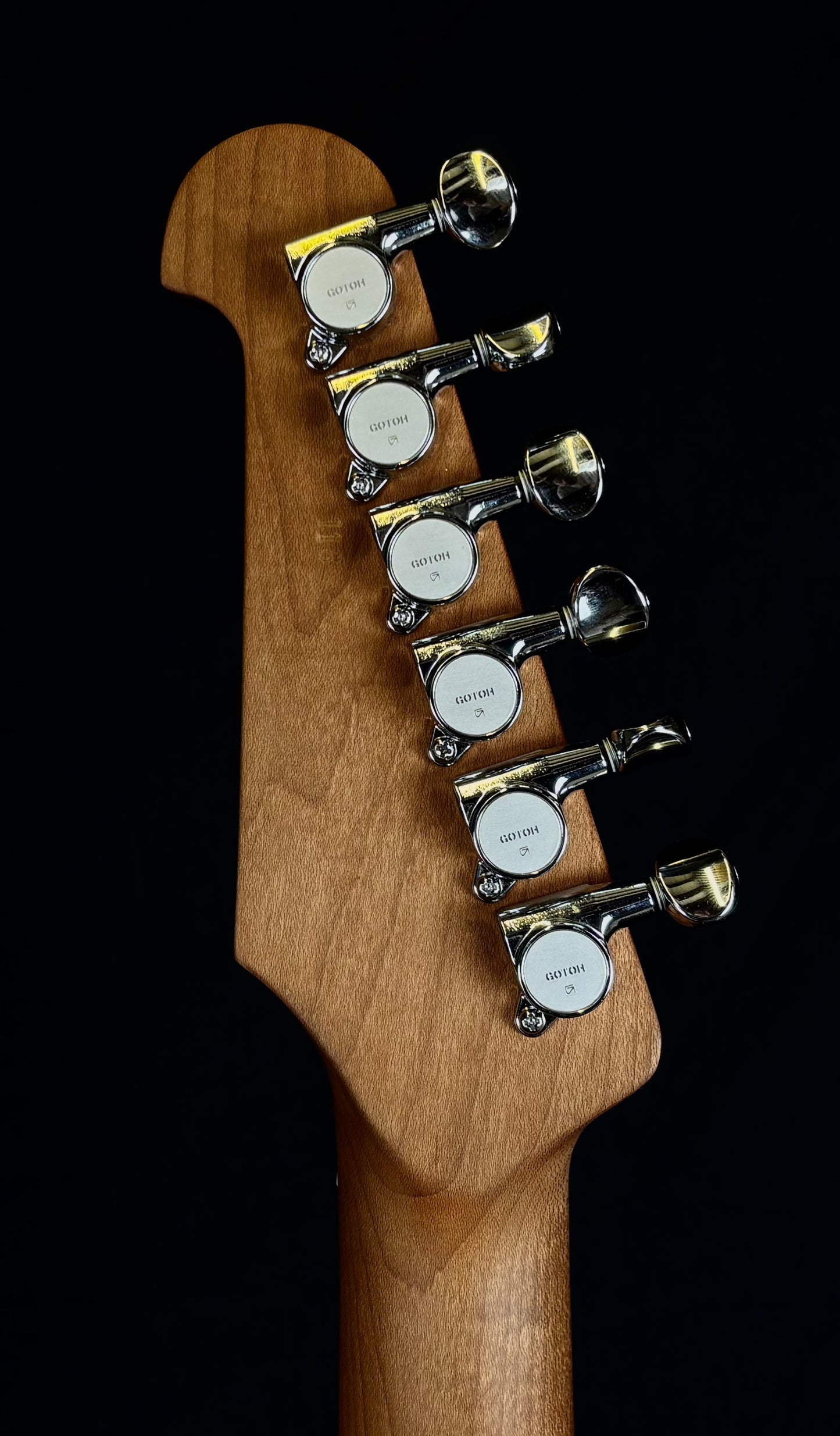 RJK Pro Series 118 Wine Red (Pre-Owned)