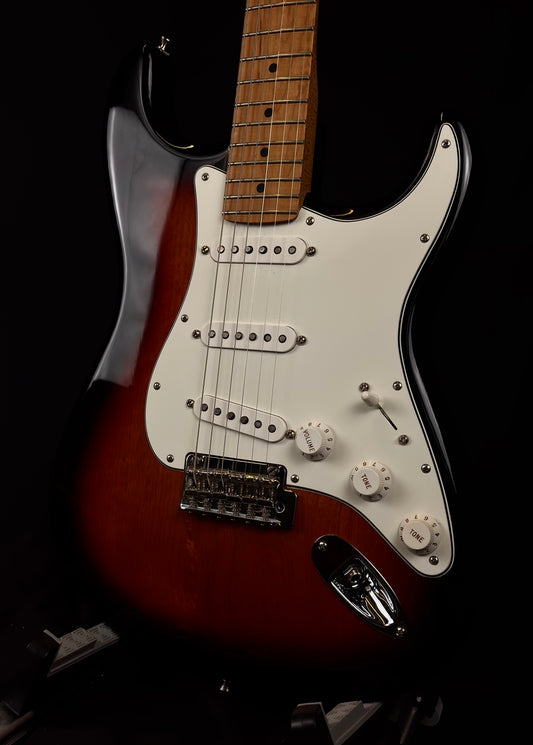 Fender Player II Stratocaster 3 Tone Sunburst with Custom Shop Pickups (Pre-Owned)