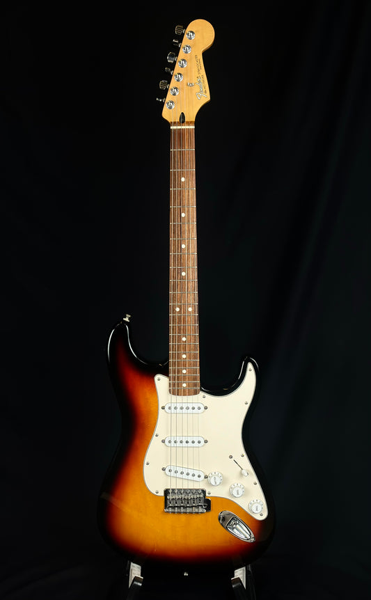 Fender Standard Stratocaster Sunburst MIM (Pre-Owned)