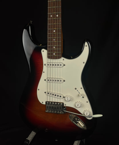 Squier Classic Vibe 60s Stratocaster Sunburst (Pre-Owned)